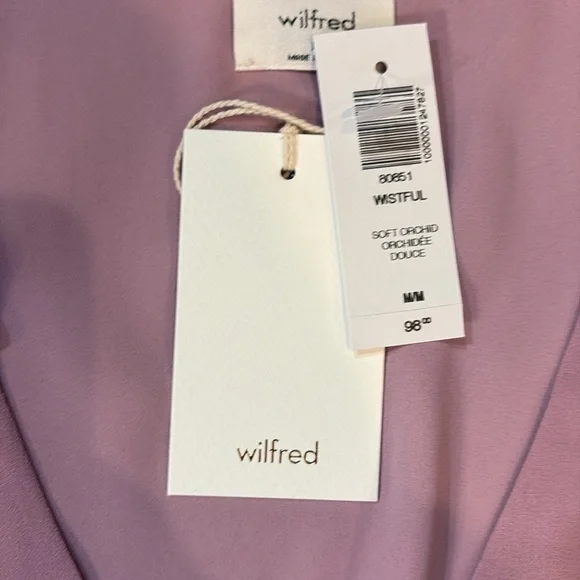 Aritzia NWT Wilfred Wistful Women's soft orchid sized medium  Smocked Top - Picture 2 of 4